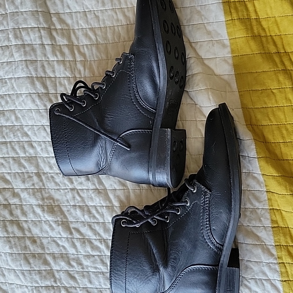 Thursday Boot Co Black Lace-Up CAPTAIN boots 8 - Picture 2 of 5
